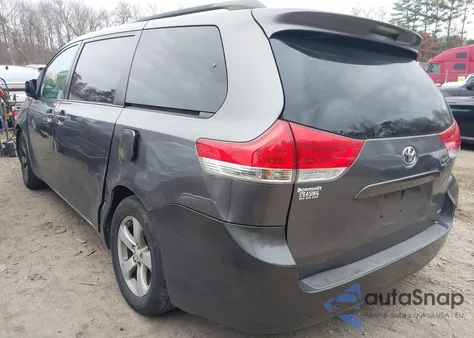 2011 Toyota Sienna Le V6 from USA, damaged, VIN 5TDKK3DC9BS103927
